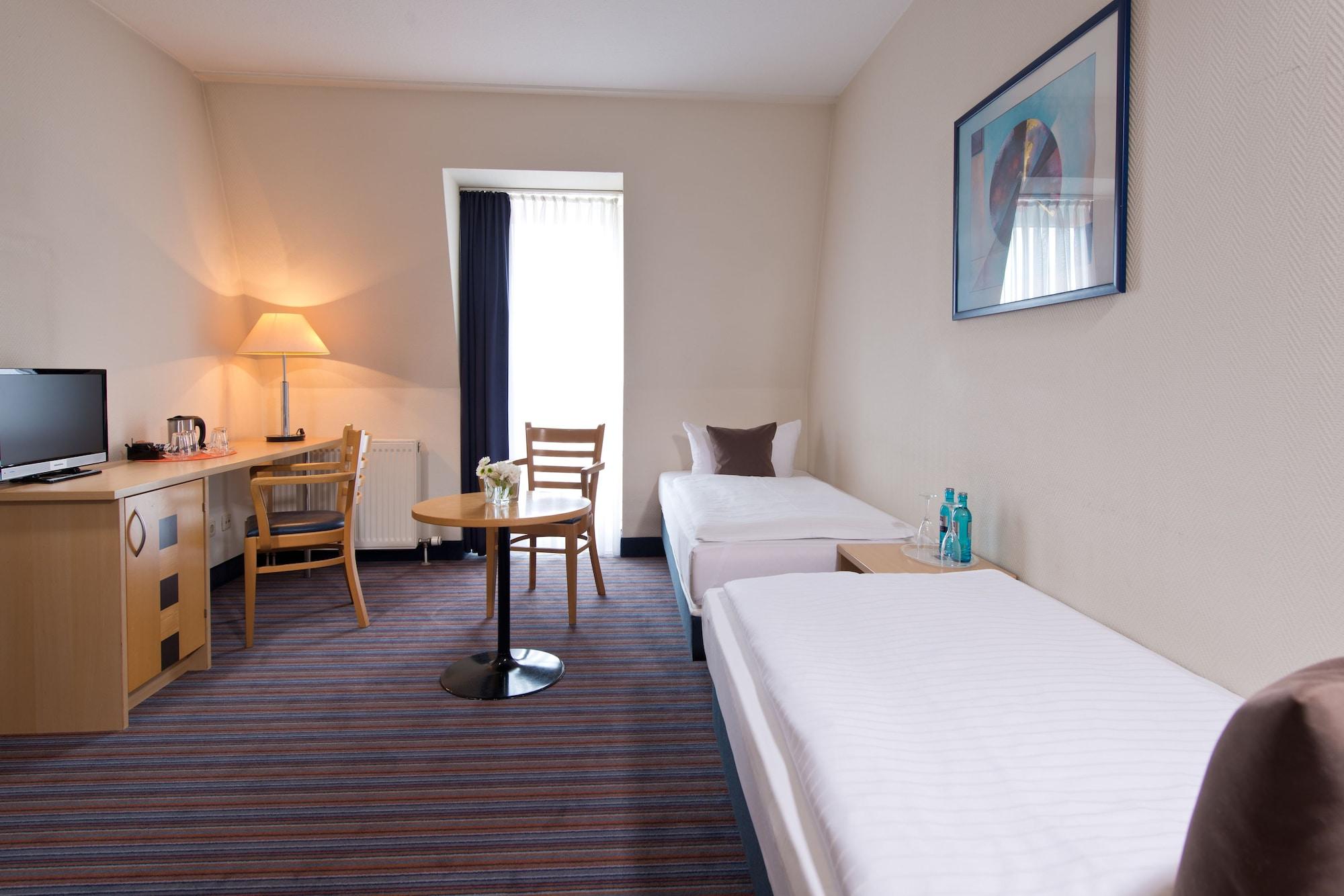 Achat Hotel Dresden Elbufer Ngoại thất bức ảnh