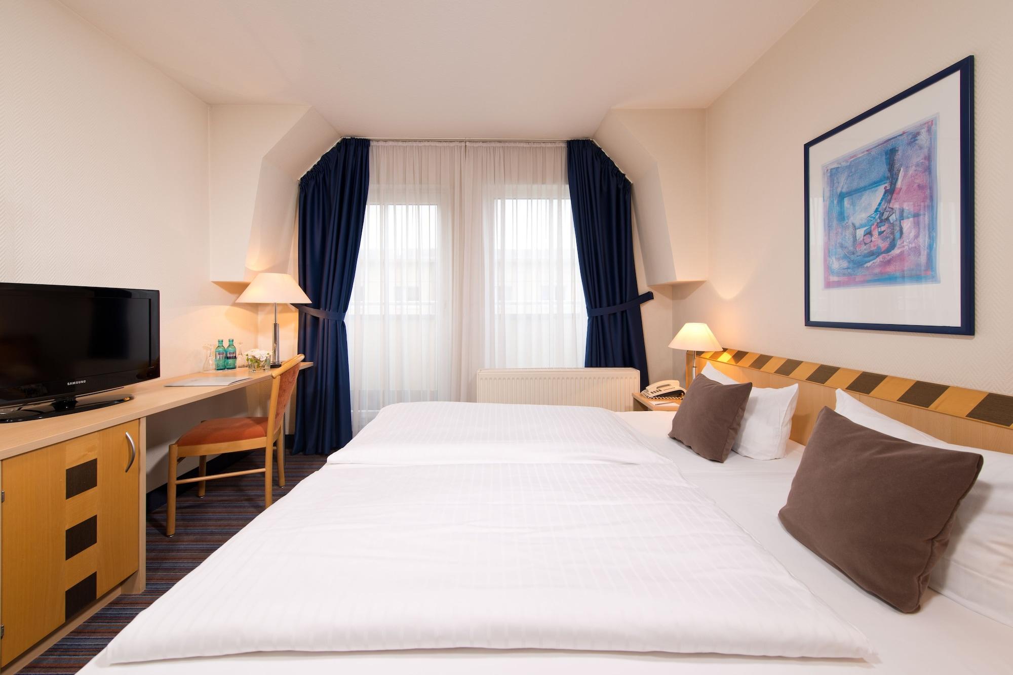 Achat Hotel Dresden Elbufer Ngoại thất bức ảnh