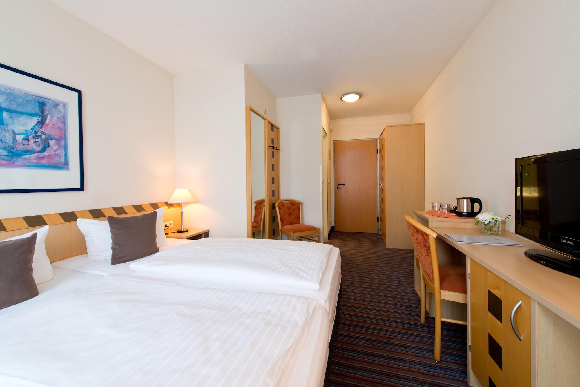 Achat Hotel Dresden Elbufer Ngoại thất bức ảnh