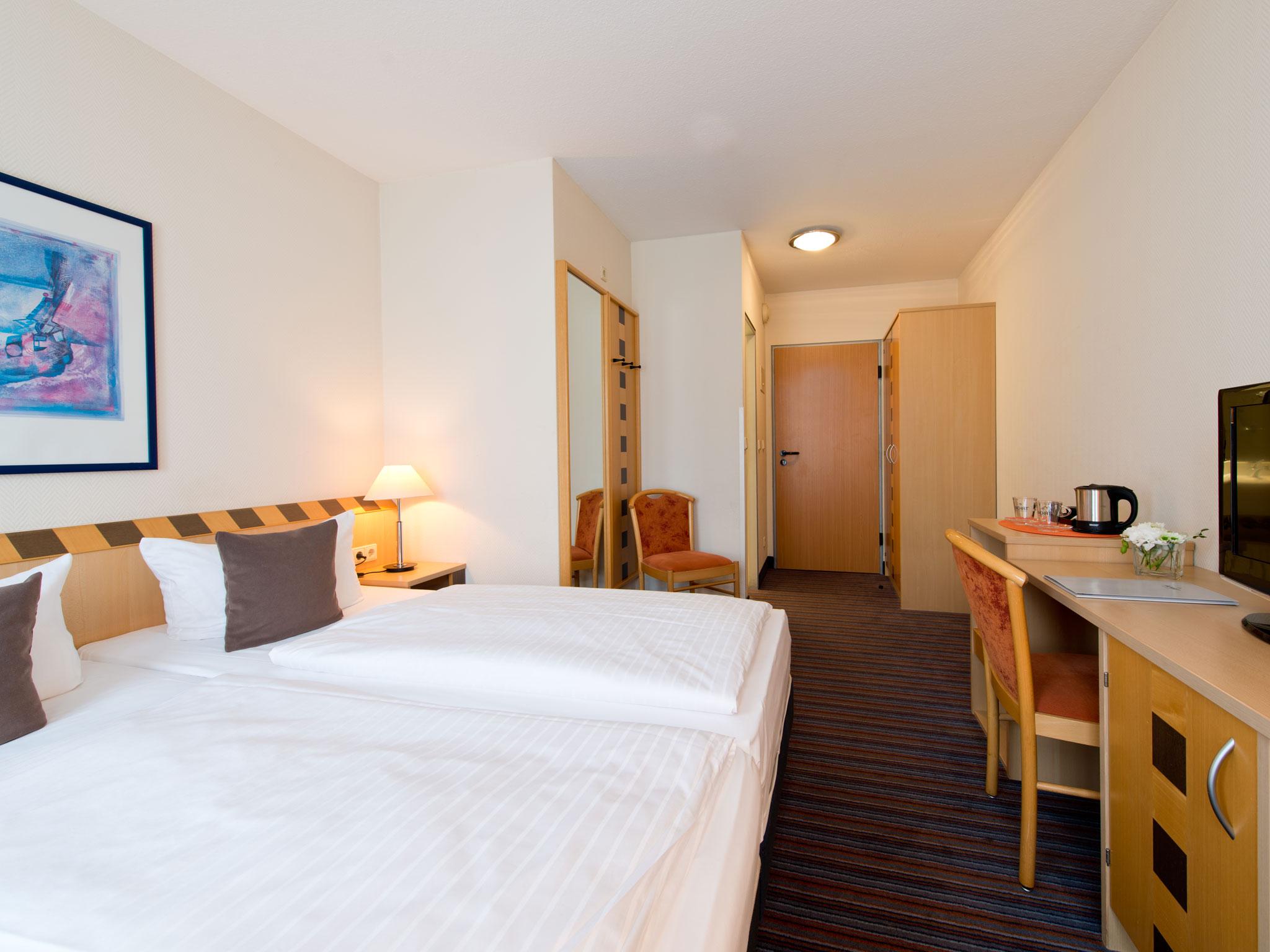 Achat Hotel Dresden Elbufer Ngoại thất bức ảnh
