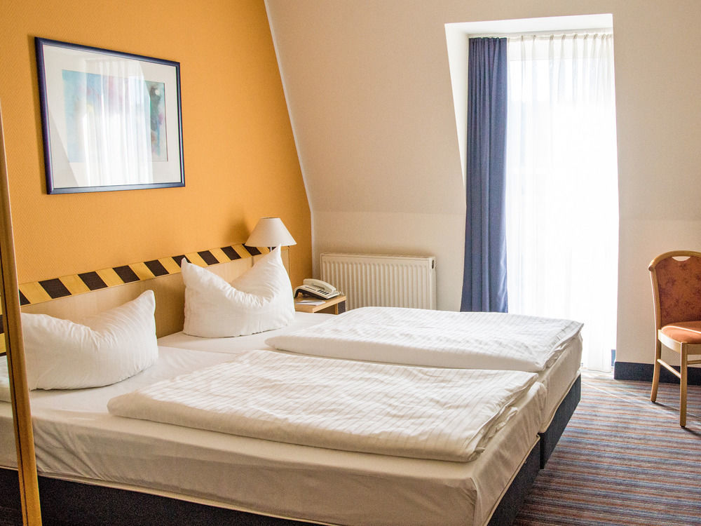 Achat Hotel Dresden Elbufer Ngoại thất bức ảnh